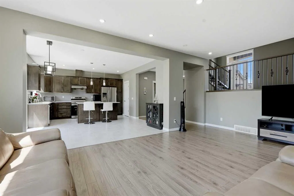 108 Cityside Park NE, Calgary — photo 5 of 40