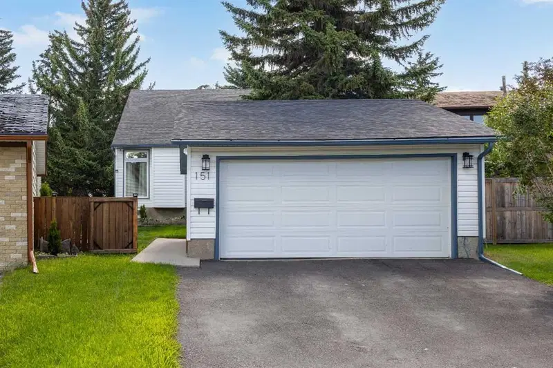 151 Ranchview Place NW, Calgary — main listing photo