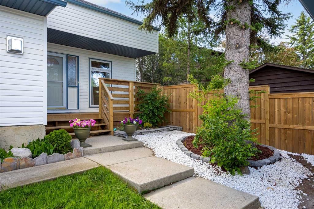151 Ranchview Place NW, Calgary — photo 3 of 50