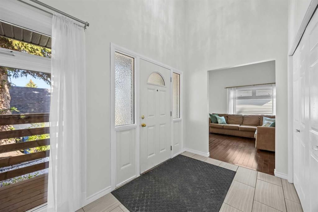 151 Ranchview Place NW, Calgary — photo 5 of 50
