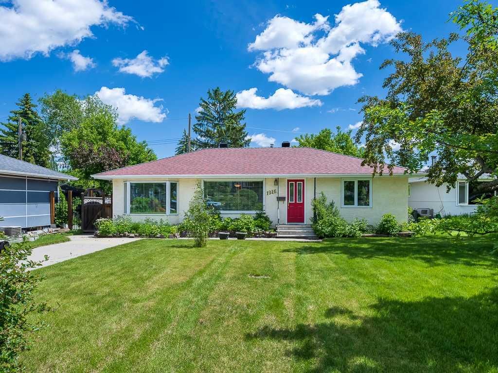 1916 Grand Oaks Drive SW, Calgary — main listing photo