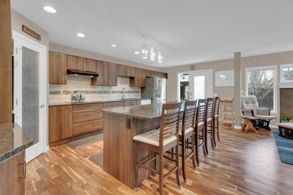 15 New Brighton Manor SE, Calgary — photo 3 of 31