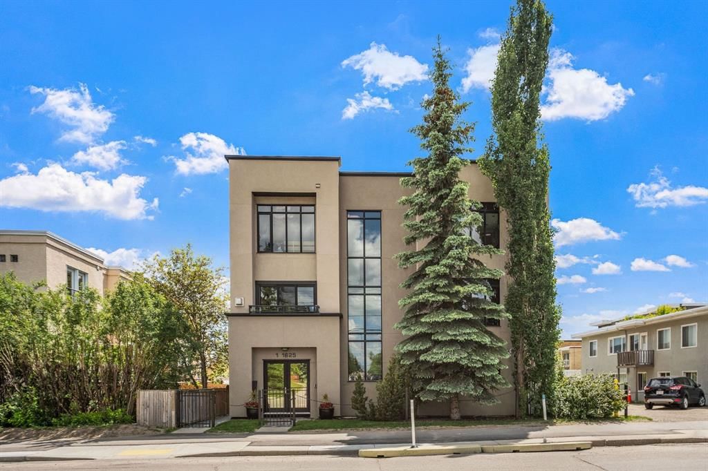 2, 1625 34 Avenue SW, Calgary — main listing photo