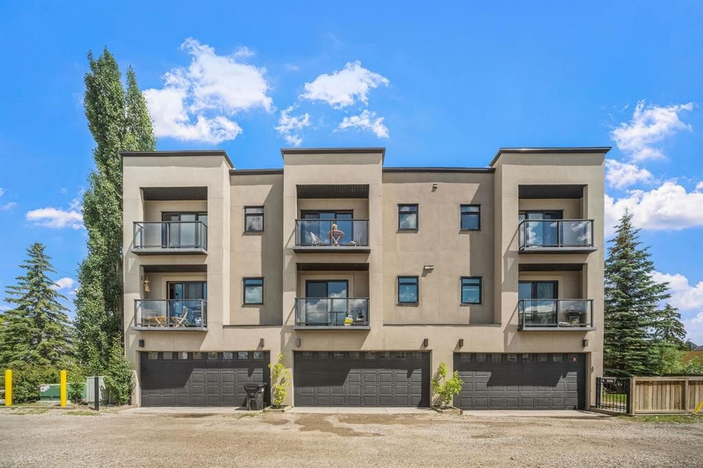 2, 1625 34 Avenue SW, Calgary — photo 3 of 44
