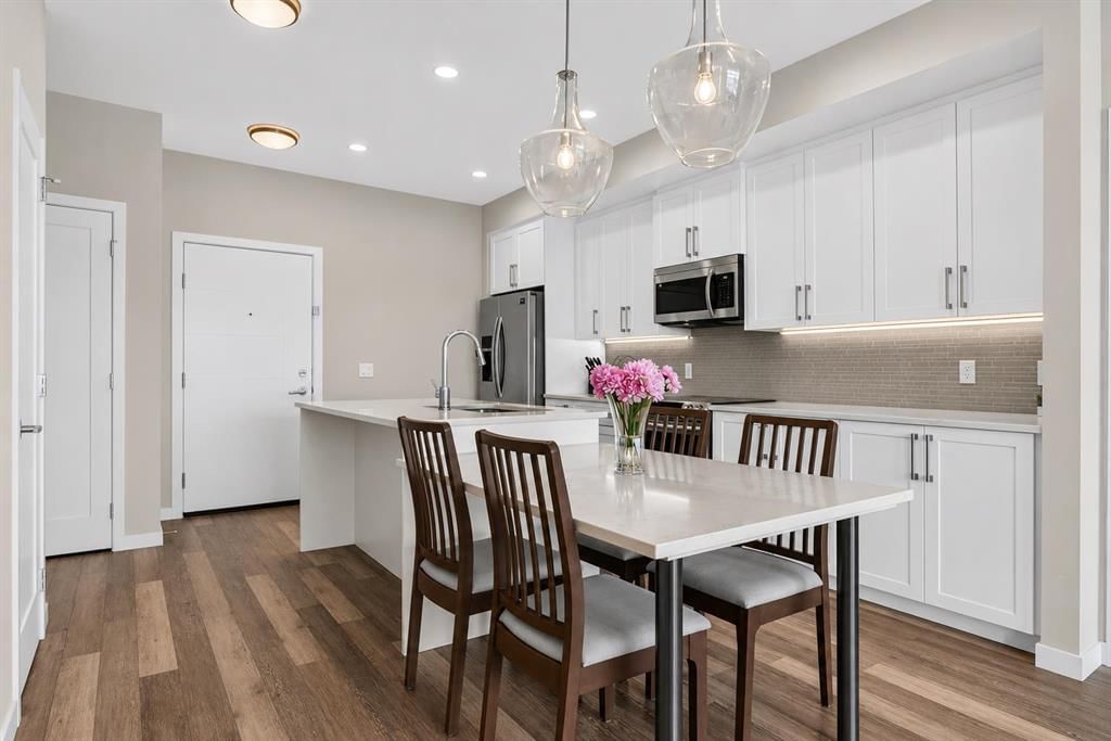 412, 8530 8A Avenue SW, Calgary — main listing photo