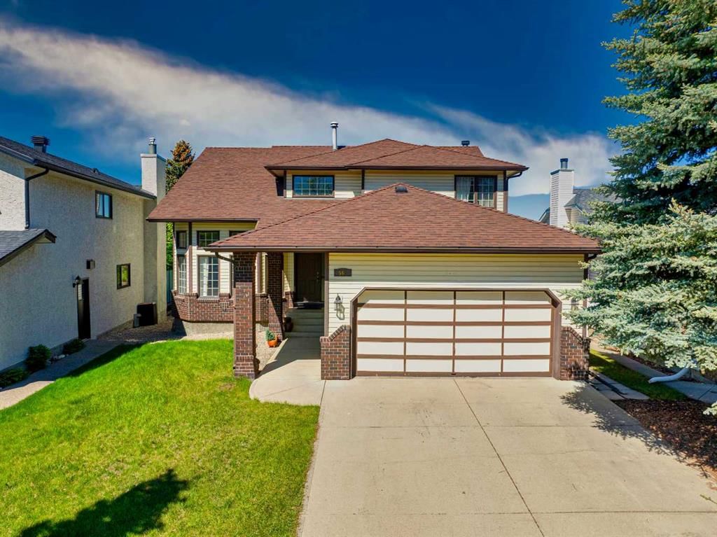 561 Woodbine Boulevard SW, Calgary — photo 4 of 44