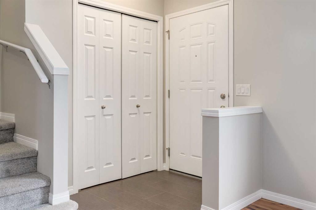 3294 New Brighton Gardens SE, Calgary — photo 2 of 36