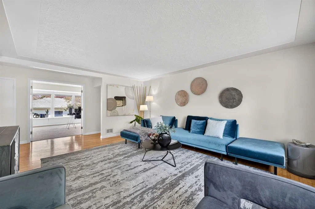 3112 34 Avenue SW, Calgary — photo 5 of 45