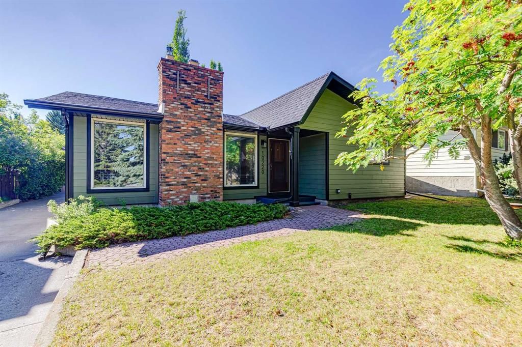 10220 Brookpark Boulevard SW, Calgary — photo 2 of 39