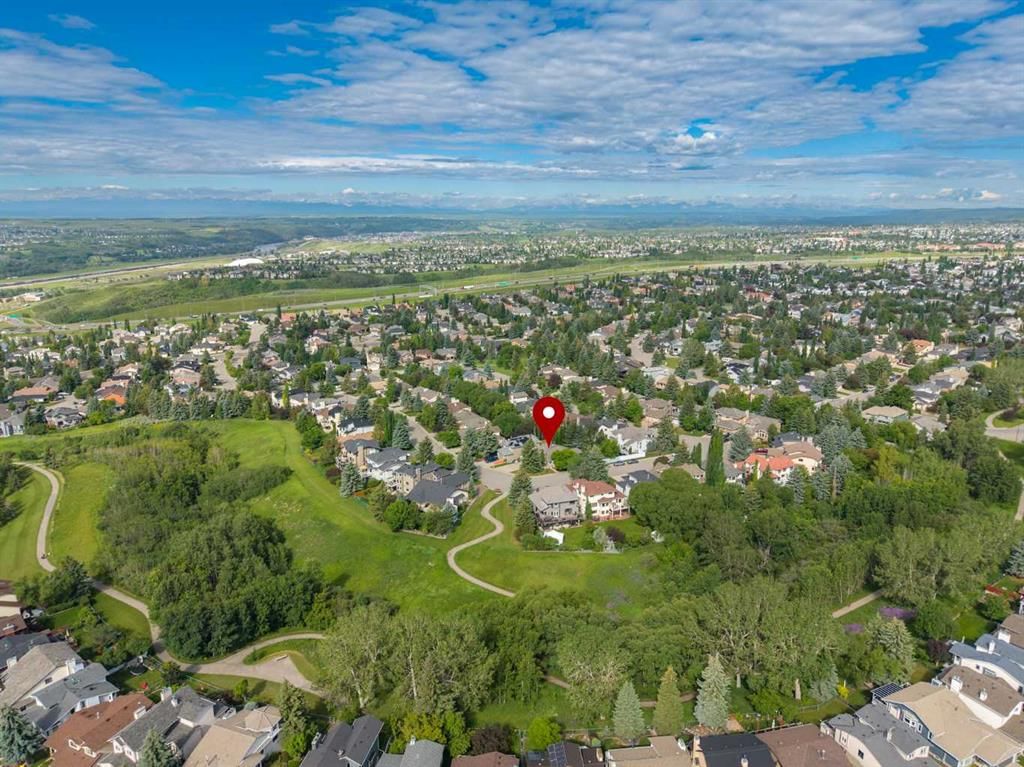 92 Scandia Hill NW, Calgary — photo 2 of 50
