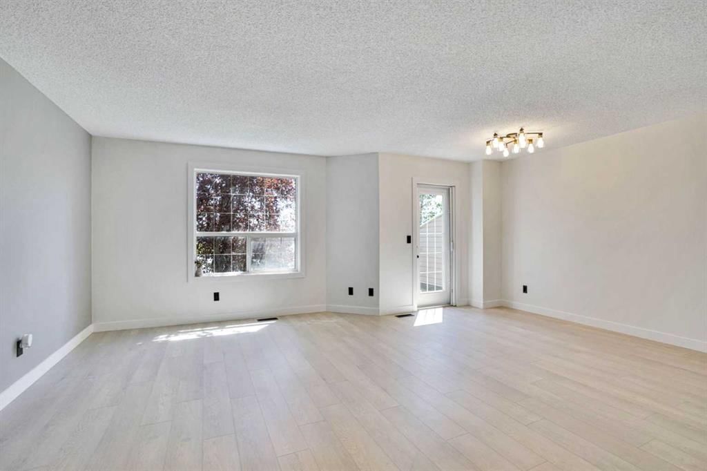 242 Taracove Place NE, Calgary — photo 4 of 32