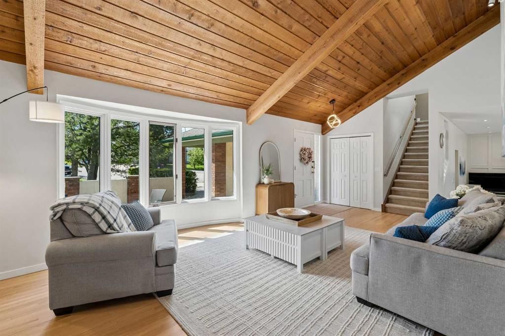 7 Brookpark Bay SW, Calgary — photo 4 of 46
