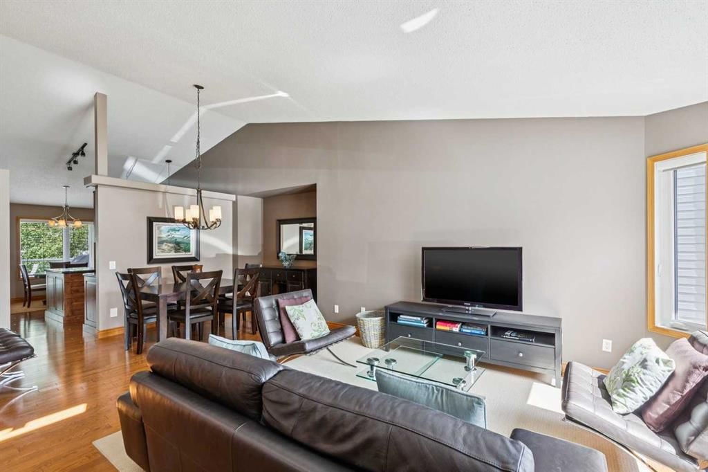 137 Arbour Ridge Circle NW, Calgary — photo 4 of 41
