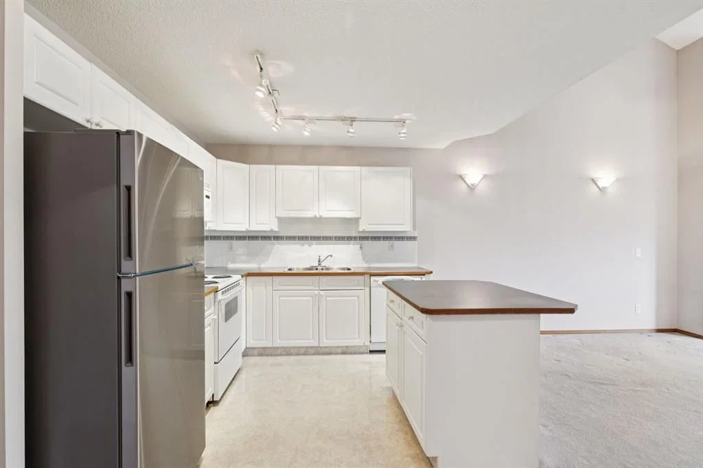 133 Chaparral Point SE, Calgary — photo 2 of 23