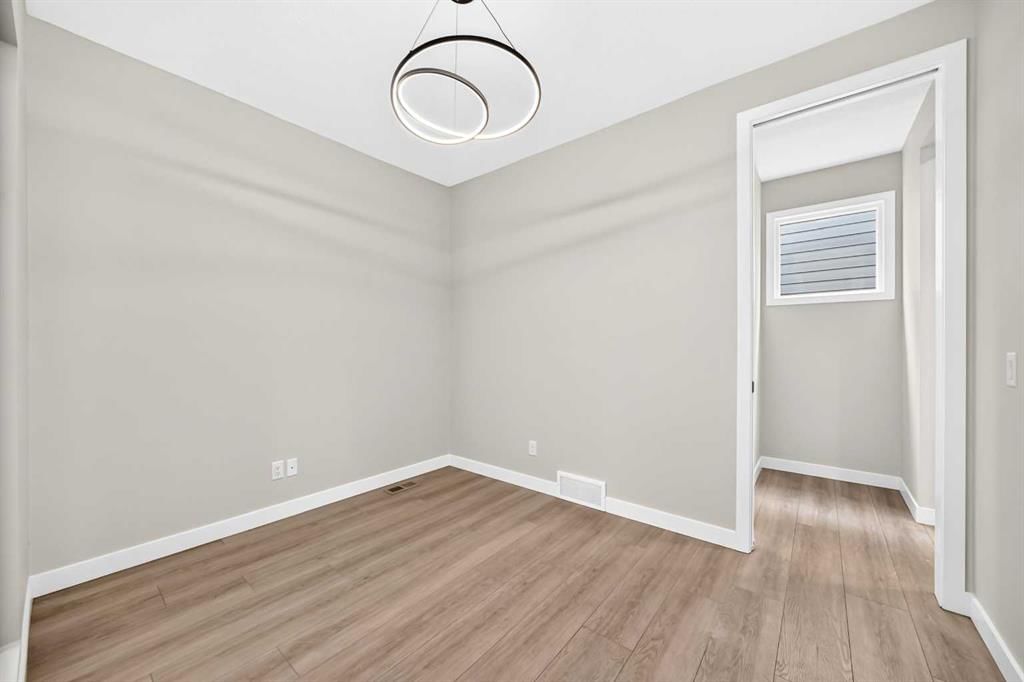 120 Magnolia Manor SE, Calgary — photo 4 of 50