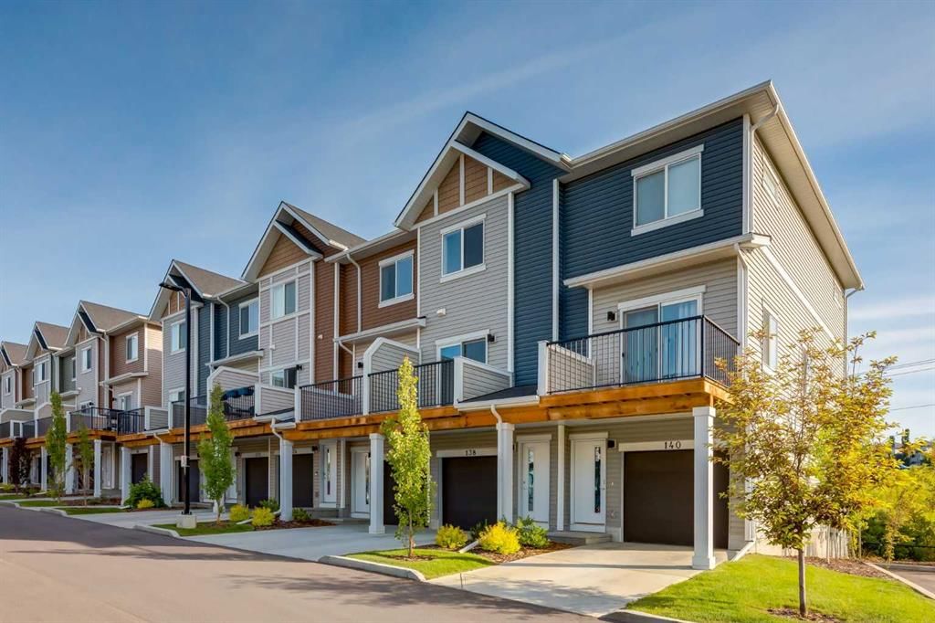136 Tuscany Summit Square NW, Calgary — photo 3 of 21