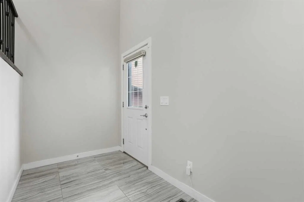 93 Saddlestone Place NE, Calgary — photo 3 of 37