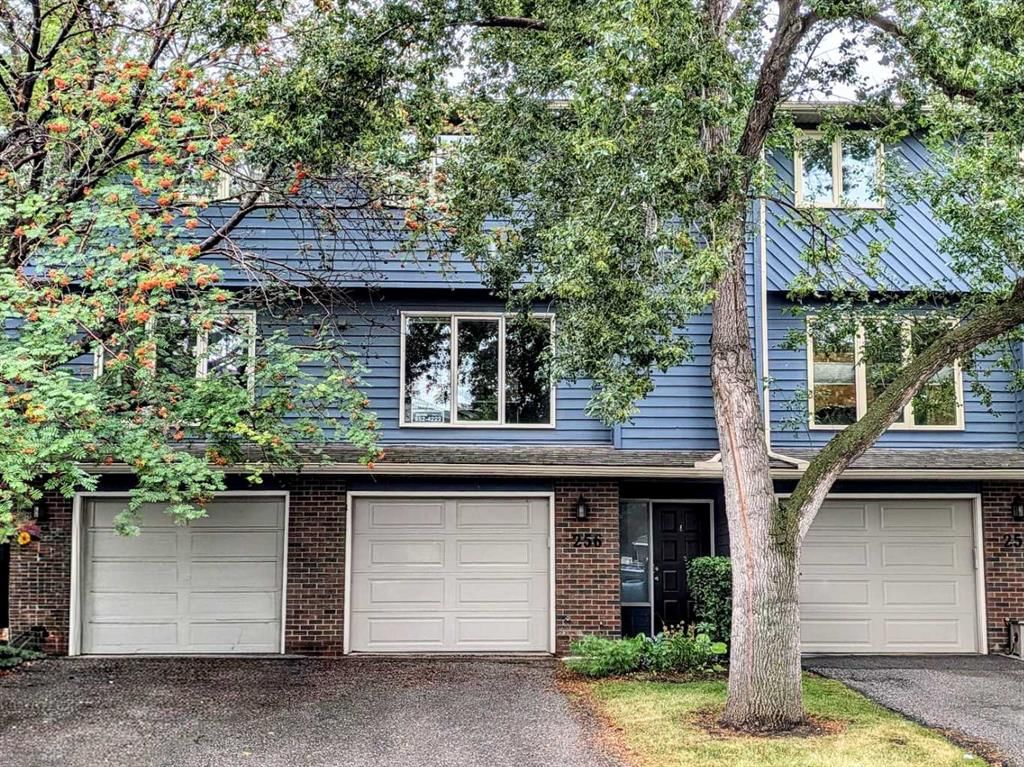 256 Point Mckay Terrace NW, Calgary — main listing photo