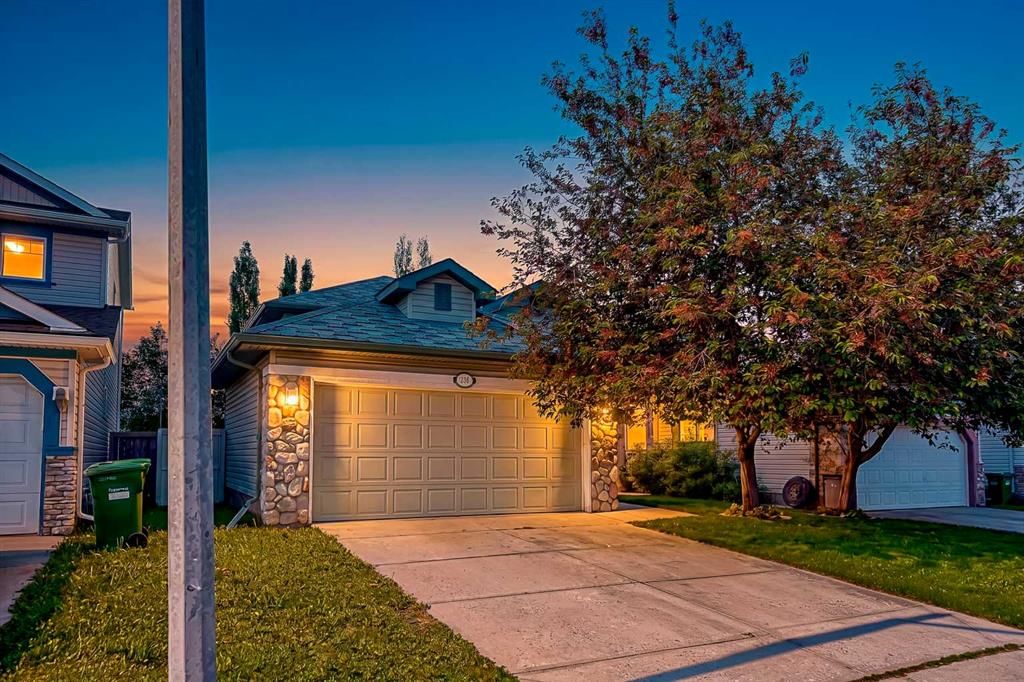 236 Covepark Close NE, Calgary — main listing photo