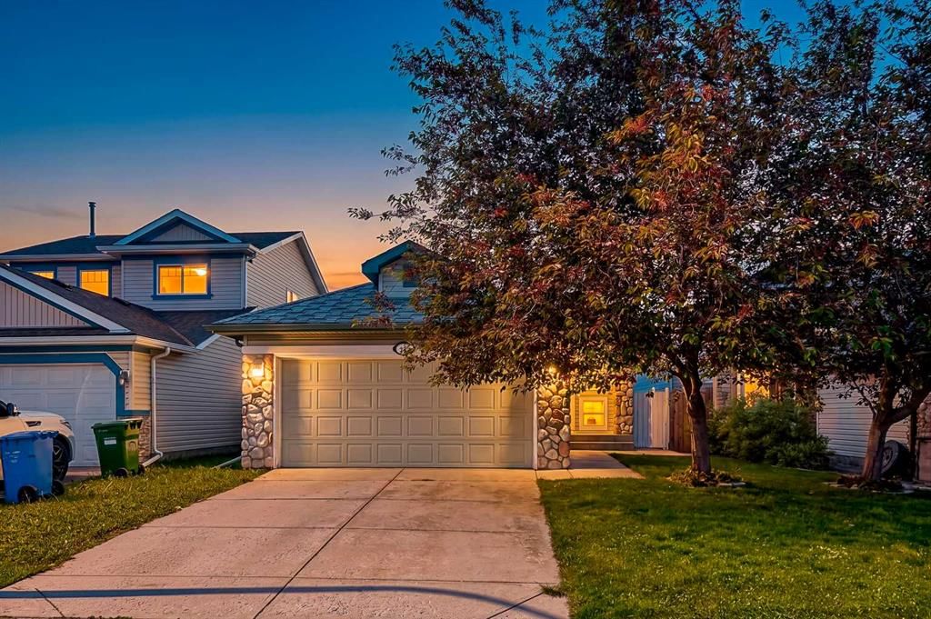236 Covepark Close NE, Calgary — photo 2 of 36