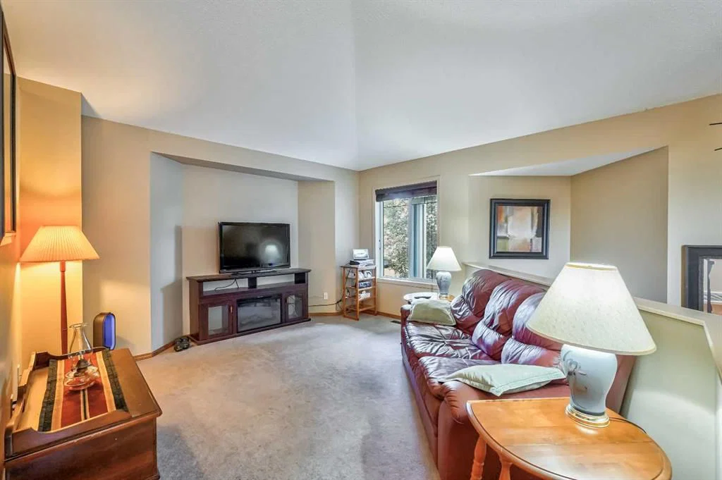 236 Covepark Close NE, Calgary — photo 5 of 36