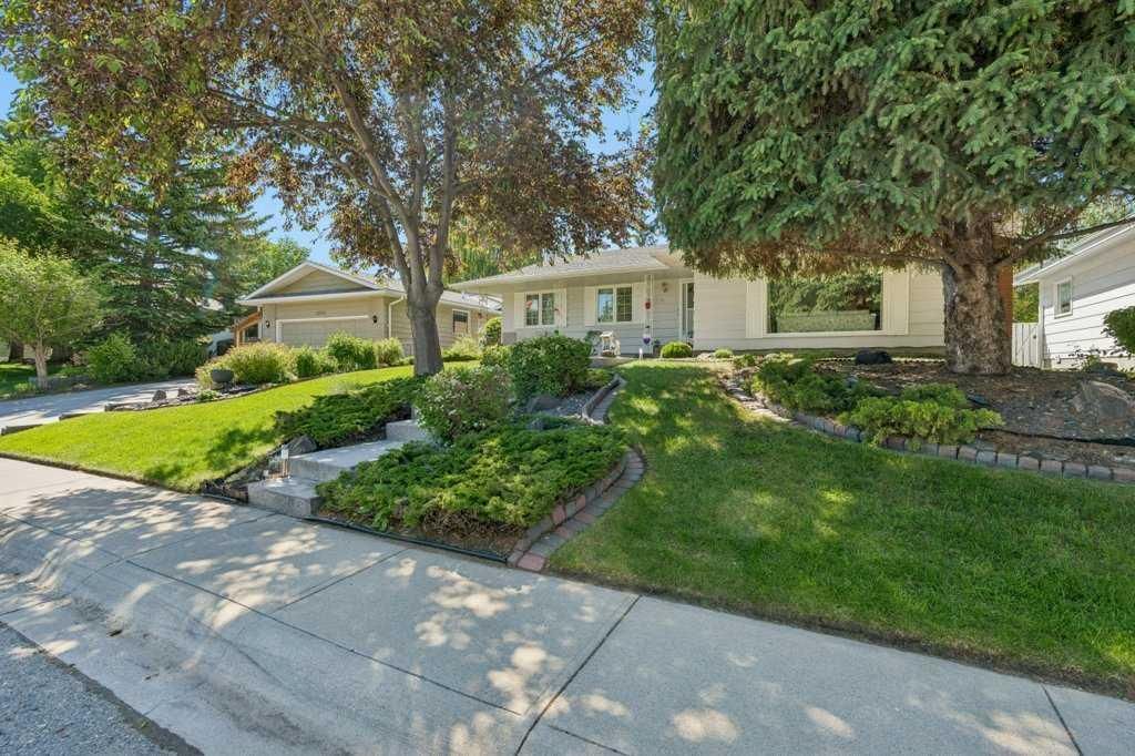 12224 Lake Waterton Way SE, Calgary — main listing photo