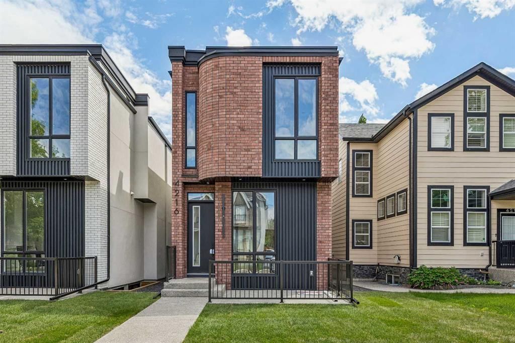 4216 16 Street SW, Calgary — main listing photo