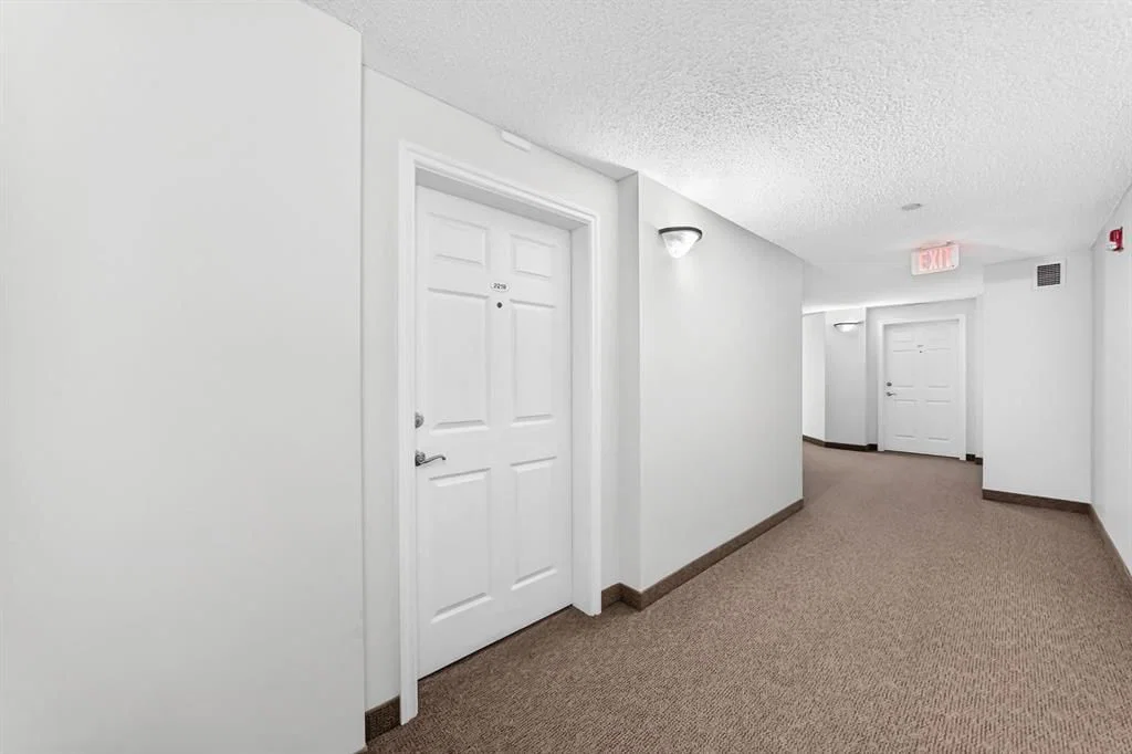 2219, 950 Arbour Lake Road NW, Calgary — photo 4 of 35