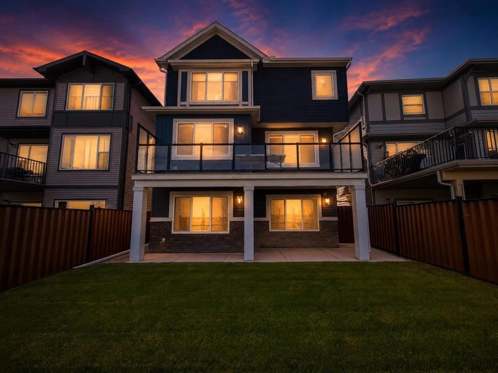 132 Belvedere Drive SE, Calgary — photo 3 of 36