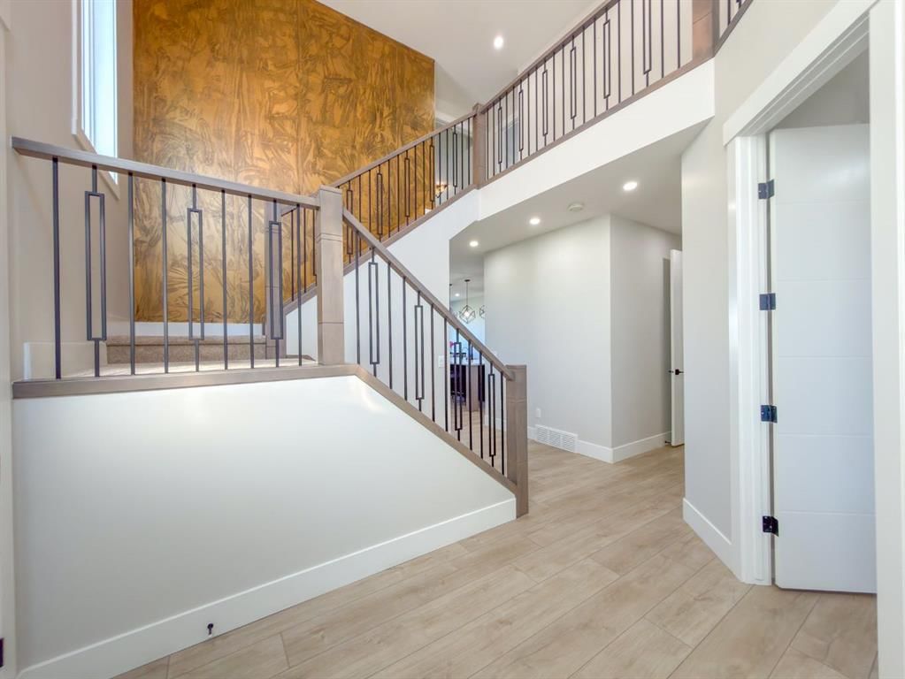 132 Belvedere Drive SE, Calgary — photo 4 of 36