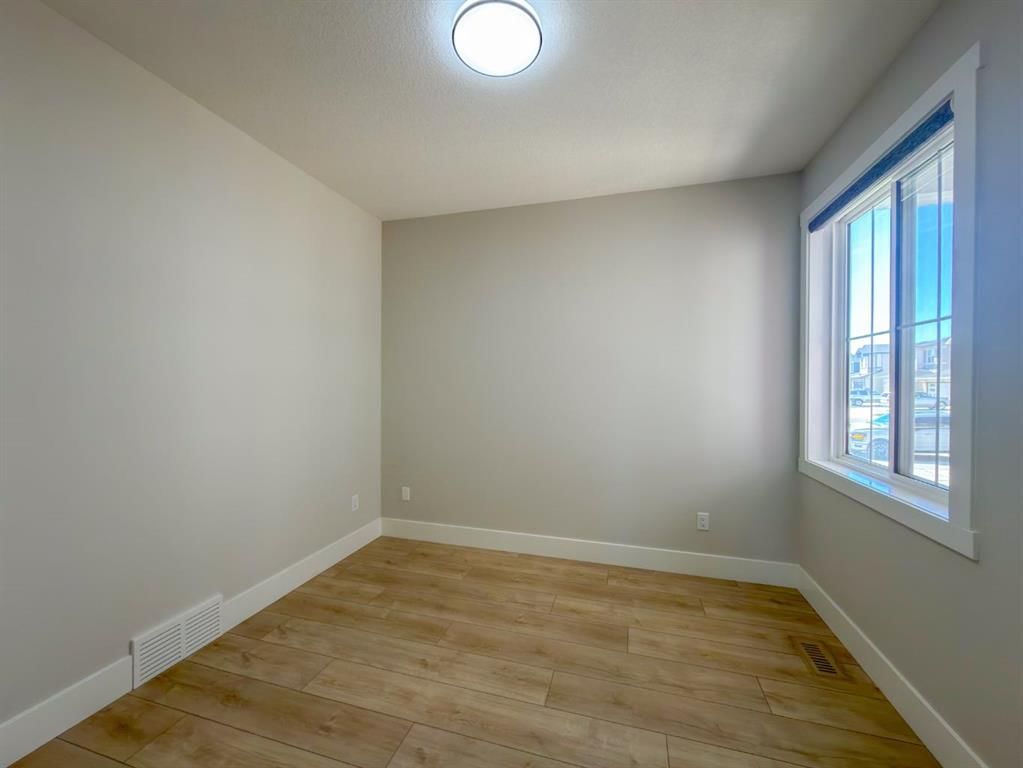 132 Belvedere Drive SE, Calgary — photo 5 of 36
