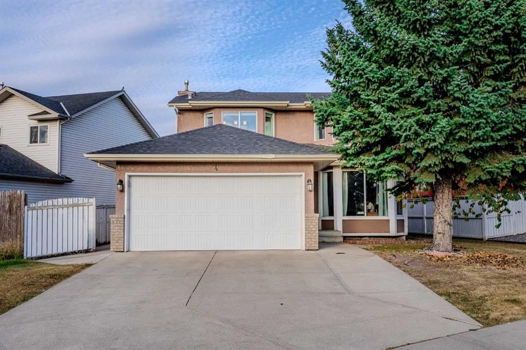 4 Del Ray Crescent NE, Calgary — main listing photo