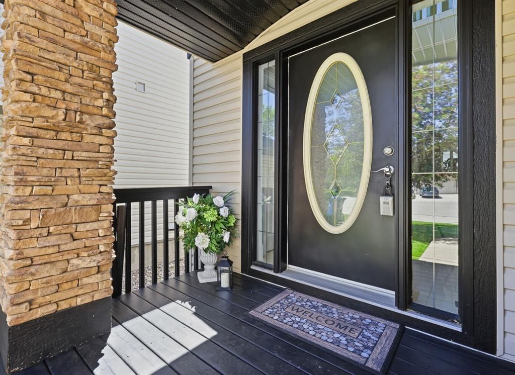 331 MILLVIEW Bay SW, Calgary — photo 3 of 45