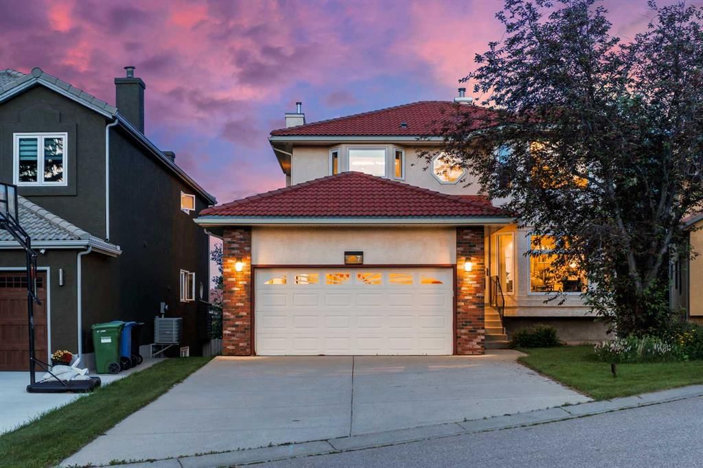 7 Signature Mews SW, Calgary — main listing photo