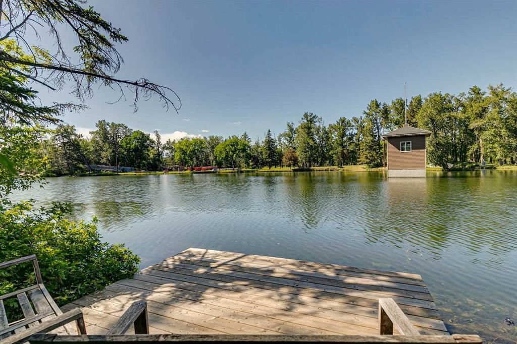 8808 48 Avenue, Calgary — main listing photo