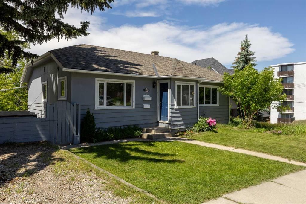 2507 15A Street SW, Calgary — photo 3 of 30