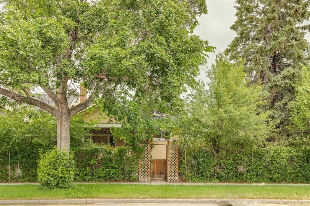 506 38 Avenue SW, Calgary — main listing photo