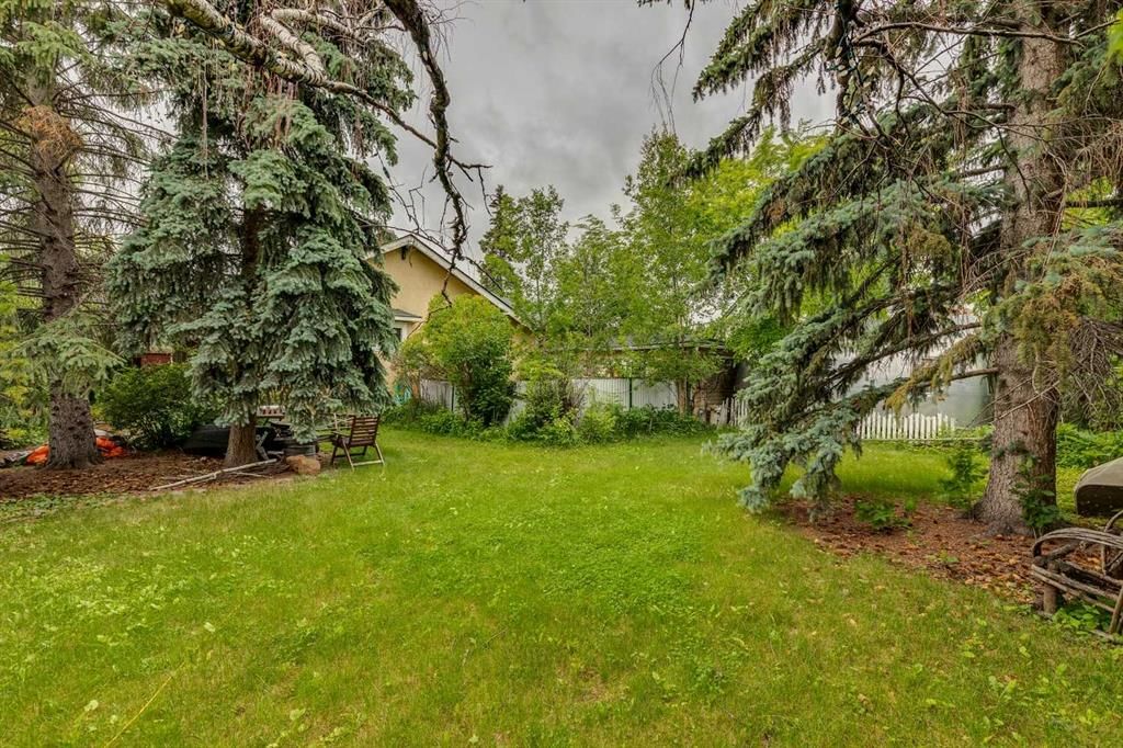 506 38 Avenue SW, Calgary — photo 3 of 15