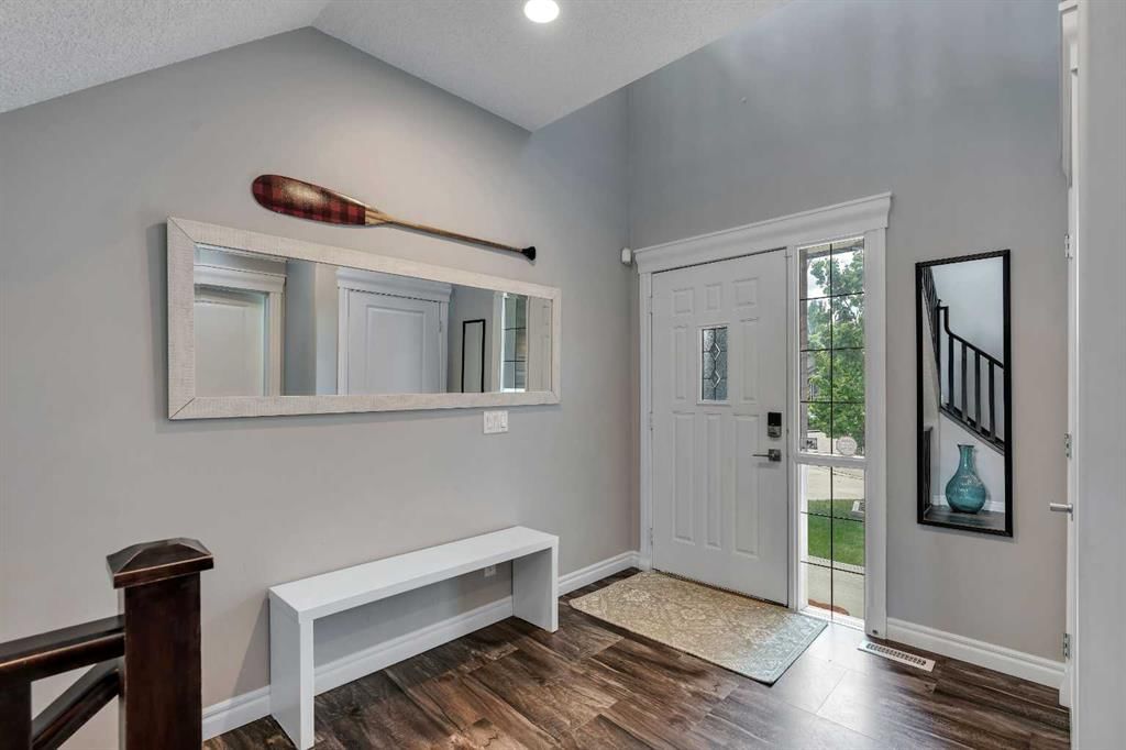 62 Kincora View NW, Calgary — photo 2 of 49