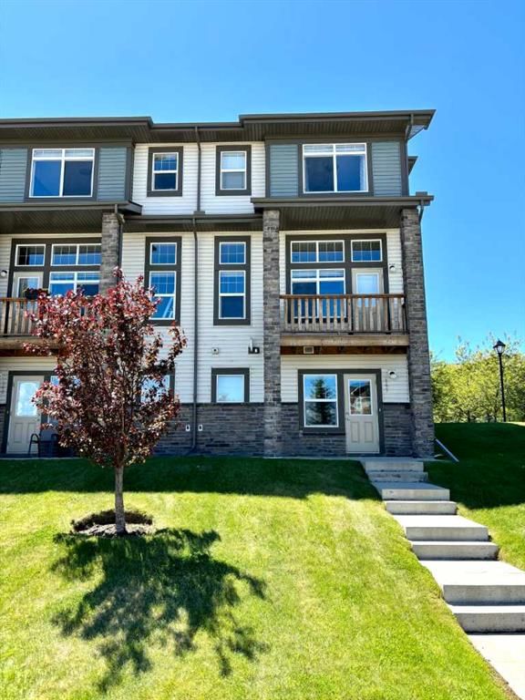 147 Panatella Hill, Calgary — main listing photo