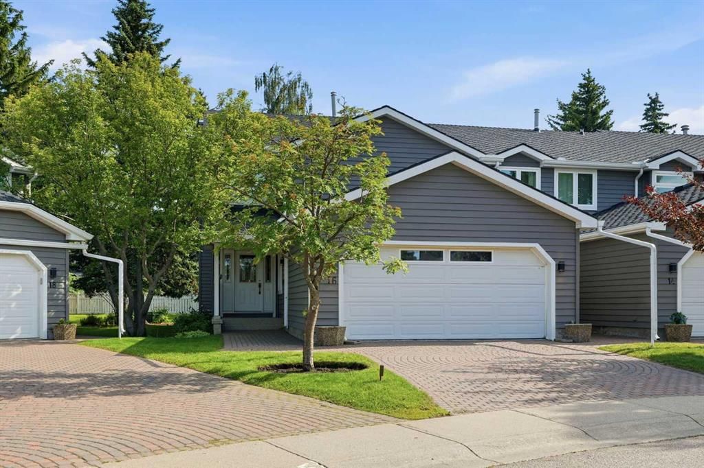 16 Wood Crescent SW, Calgary — photo 2 of 41