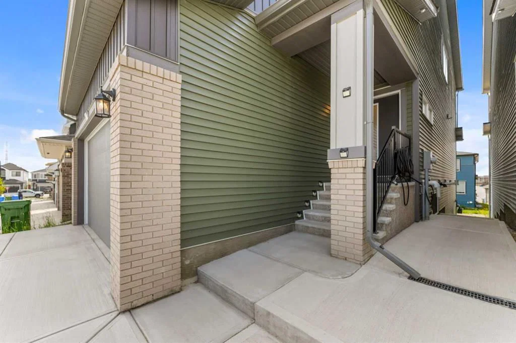 47 Carringvue Passage NW, Calgary — photo 3 of 32