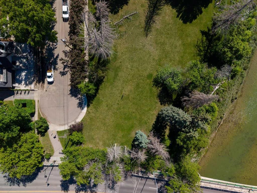 415 40 Avenue SW, Calgary — photo 2 of 19