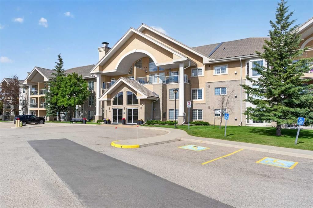 325, 728 Country Hills Road NW, Calgary — recently sold condo