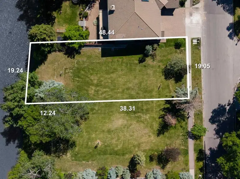 640 Riverdale Avenue SW, Calgary — main listing photo