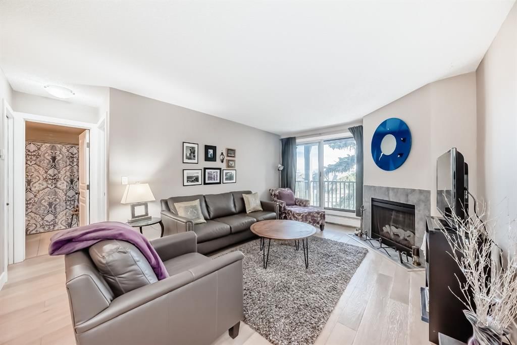 824, 6400 Coach Hill Road SW, Calgary — photo 3 of 15