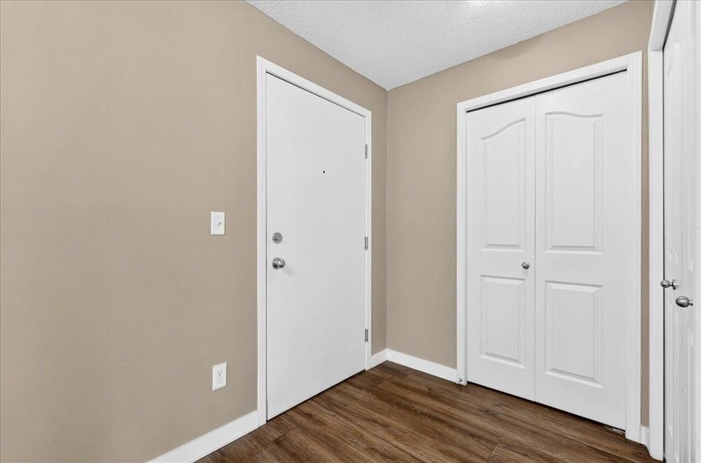 1320, 60 Panatella Street NW, Calgary — photo 3 of 30