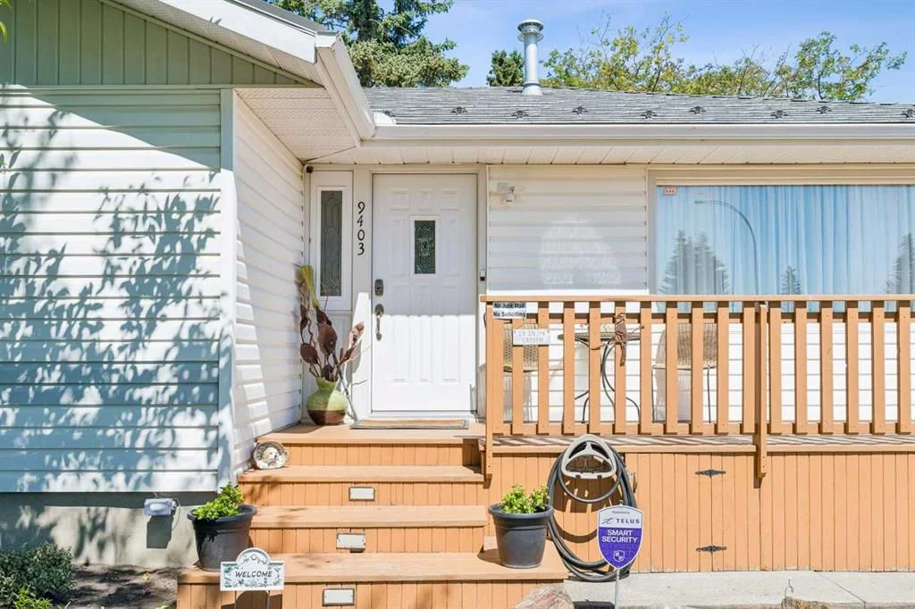 9403 Abbott Place SE, Calgary — photo 3 of 34