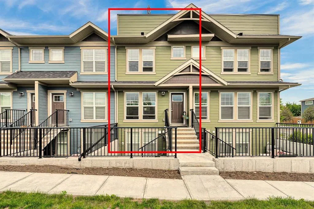 406 Cranbrook Square SE, Calgary — main listing photo