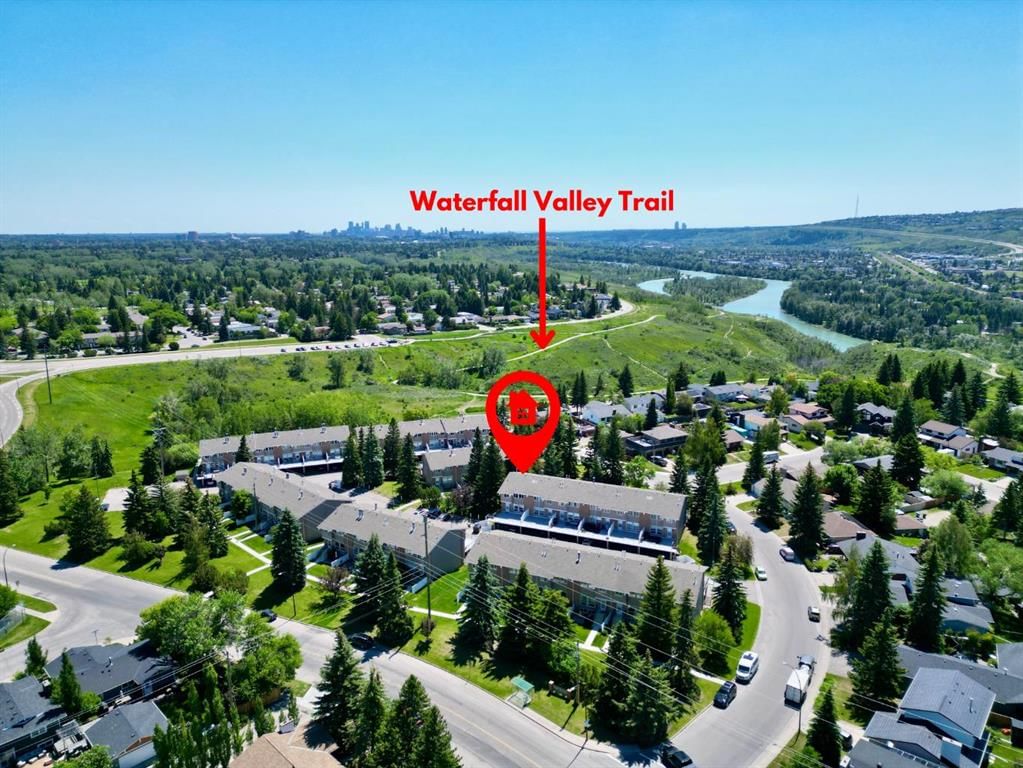 11, 116 Silver Crest Drive NW, Calgary — photo 3 of 32